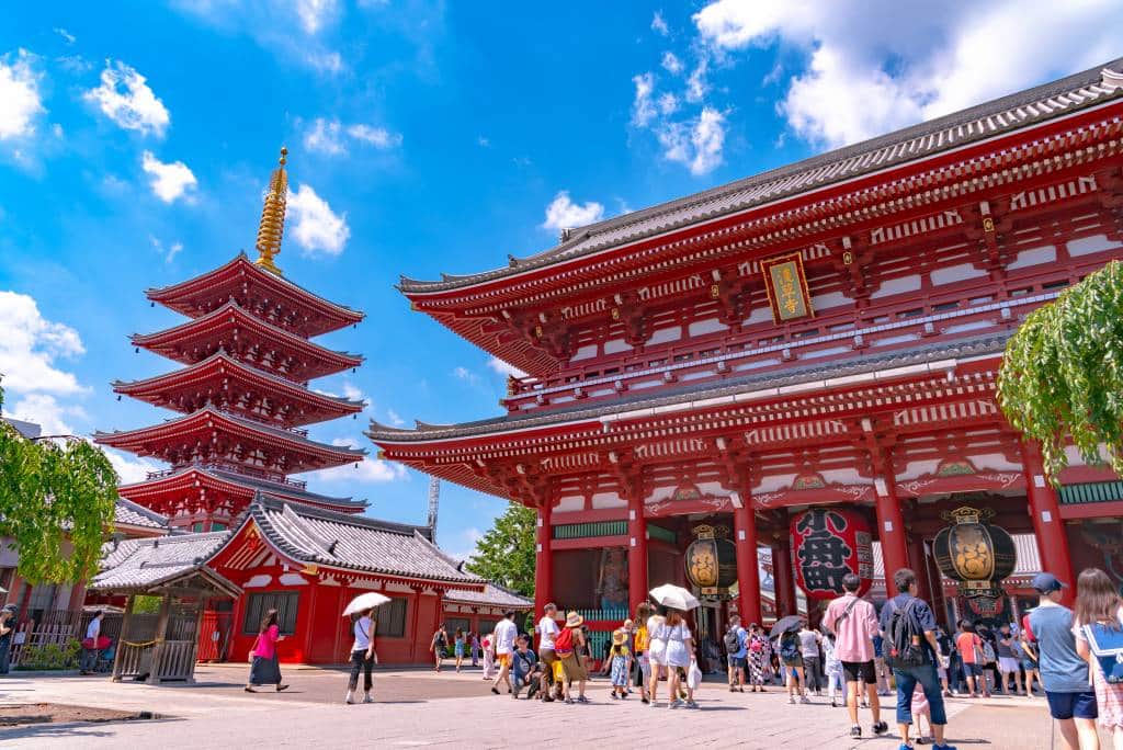 Asakusa walking tour in Tokyo